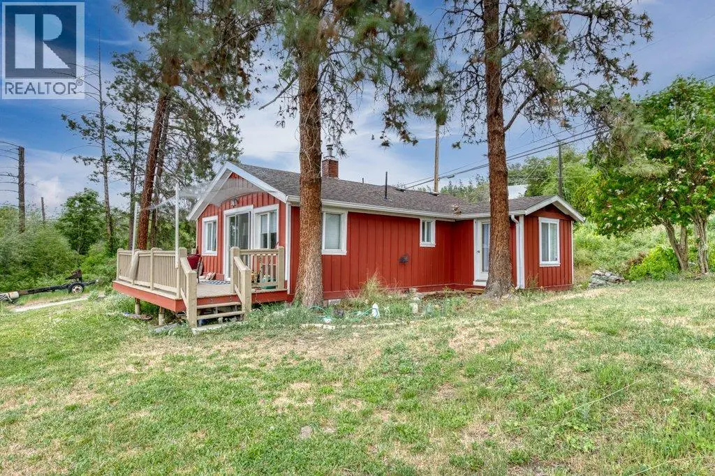 4852-4858 Lakeshore Road. Kelowna, British Columbia