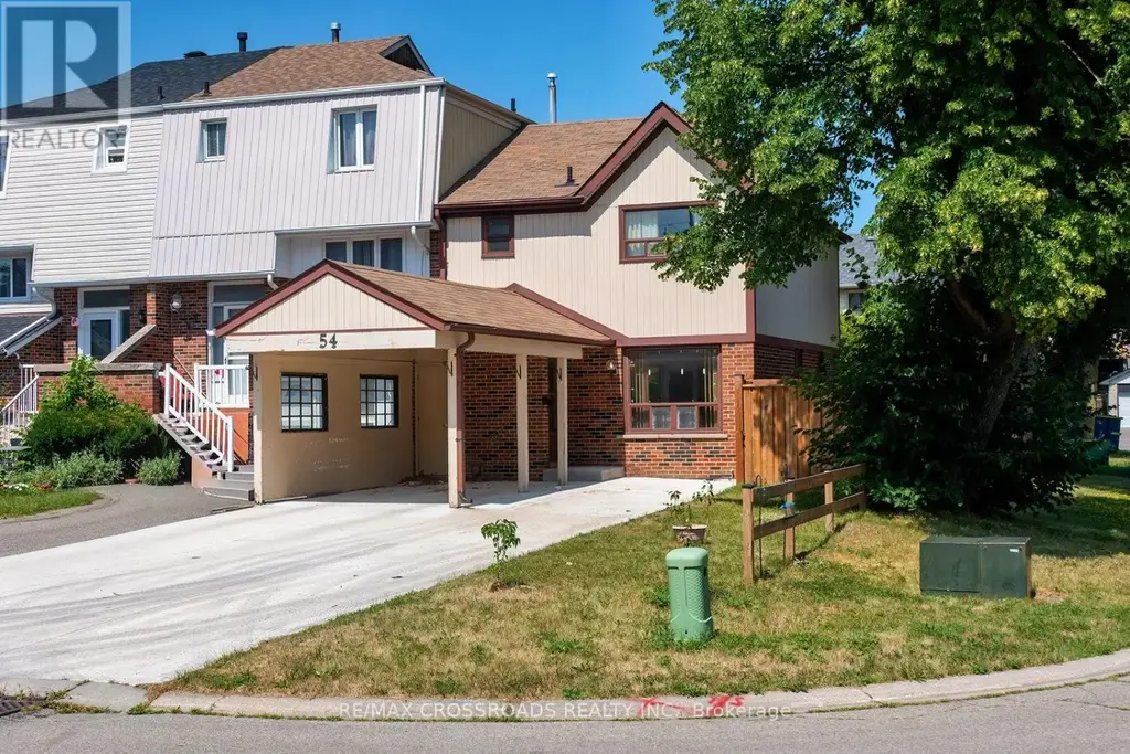 54 Omega Square, Brampton (Heart Lake East)