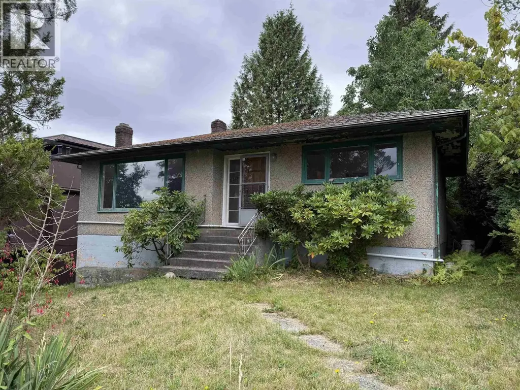 115 N Howard Avenue, Burnaby
