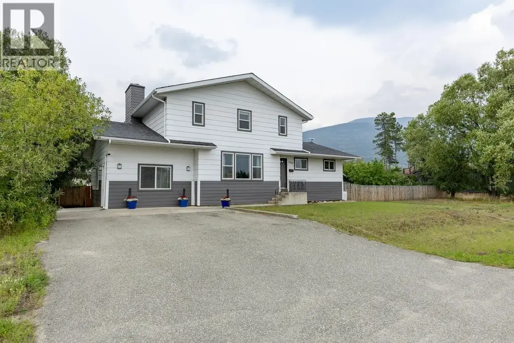 1250 9th Avenue, Valemount