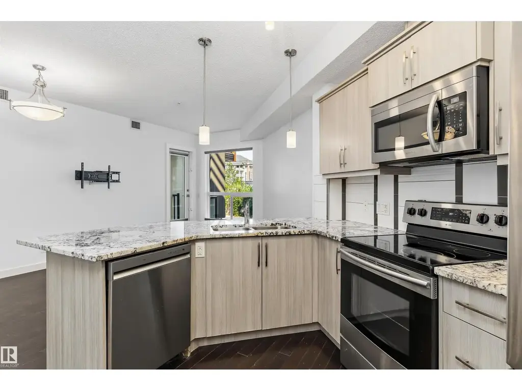 #109 10523 123 St Nw, Edmonton