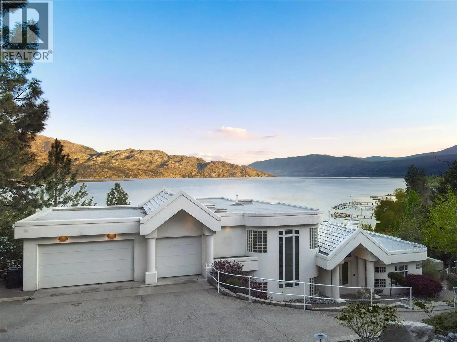 5205 Buchanan Road. Peachland, British Columbia