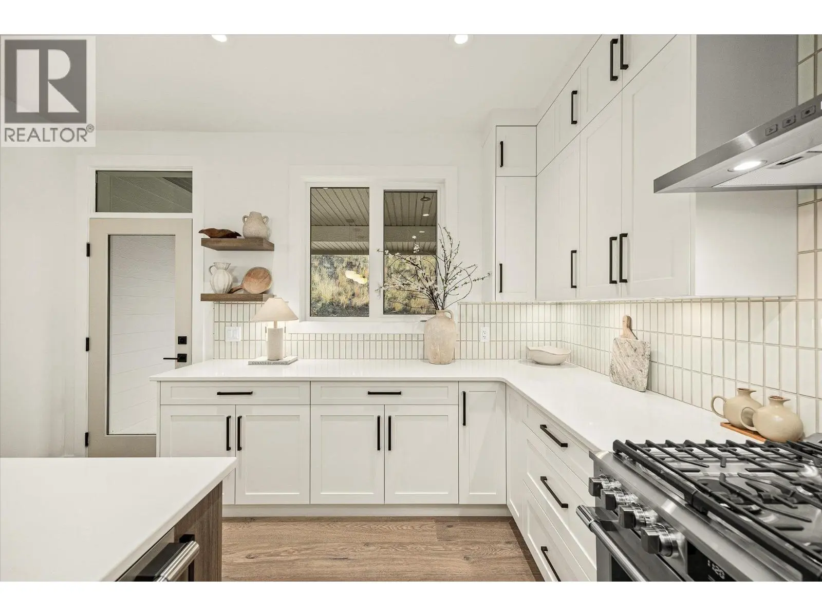 1437 April Springs Court. Kelowna, British Columbia