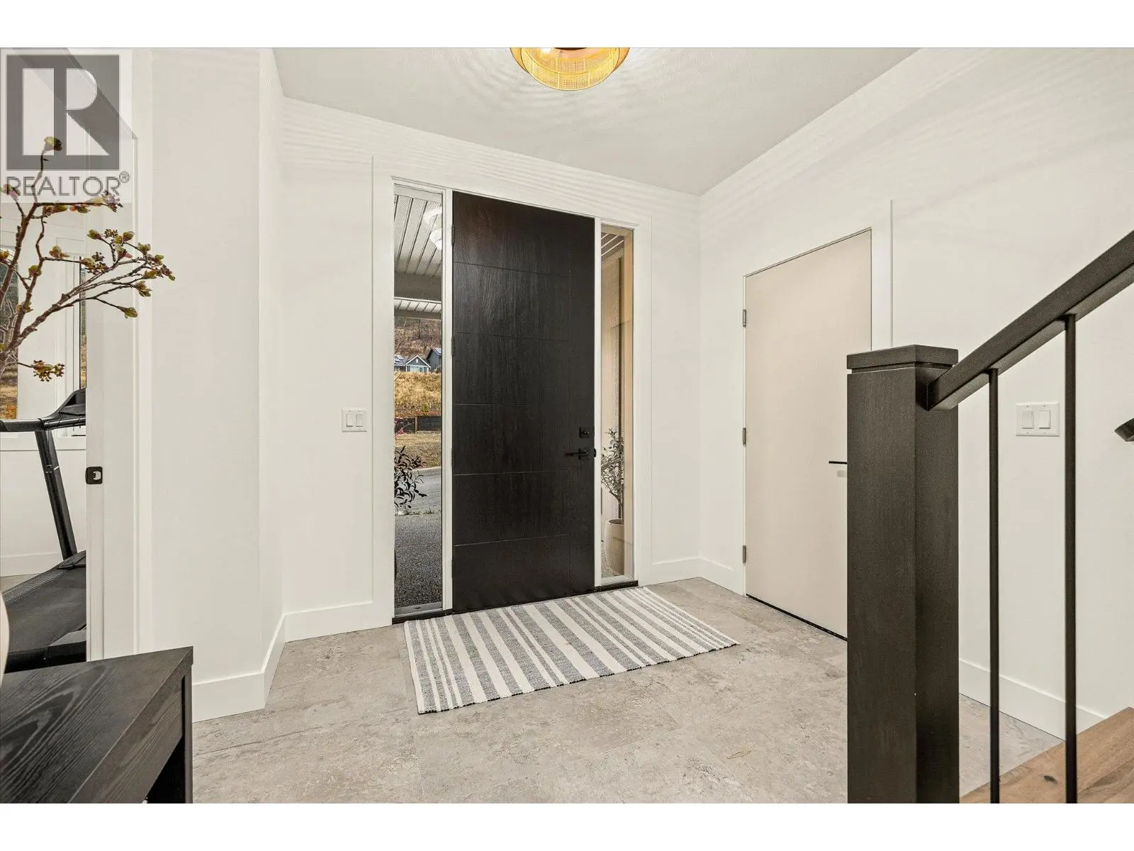 1437 April Springs Court. Kelowna, British Columbia