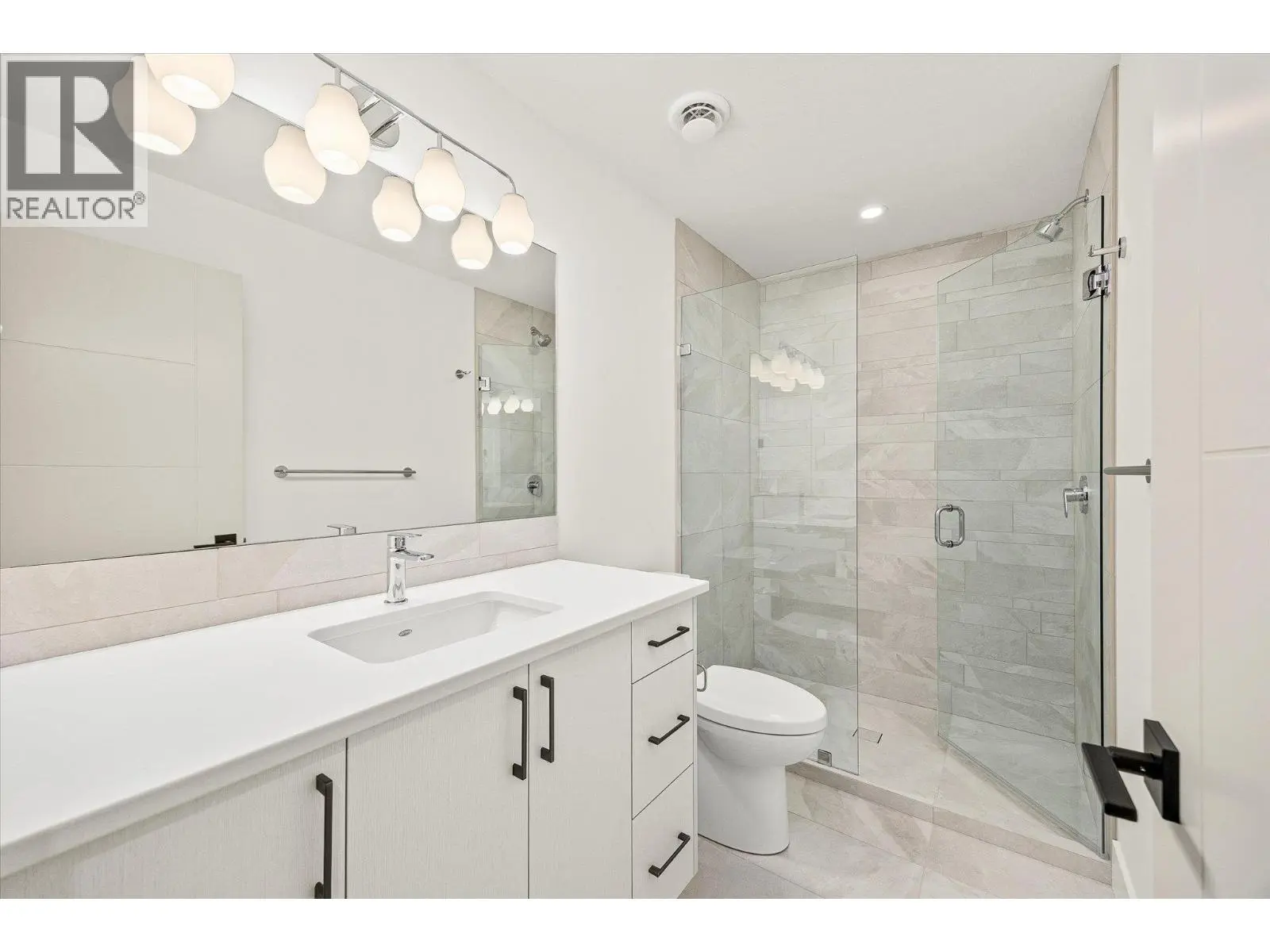 1437 April Springs Court. Kelowna, British Columbia