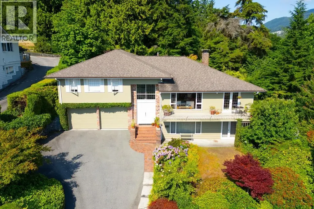 805 Younette Drive, West Vancouver