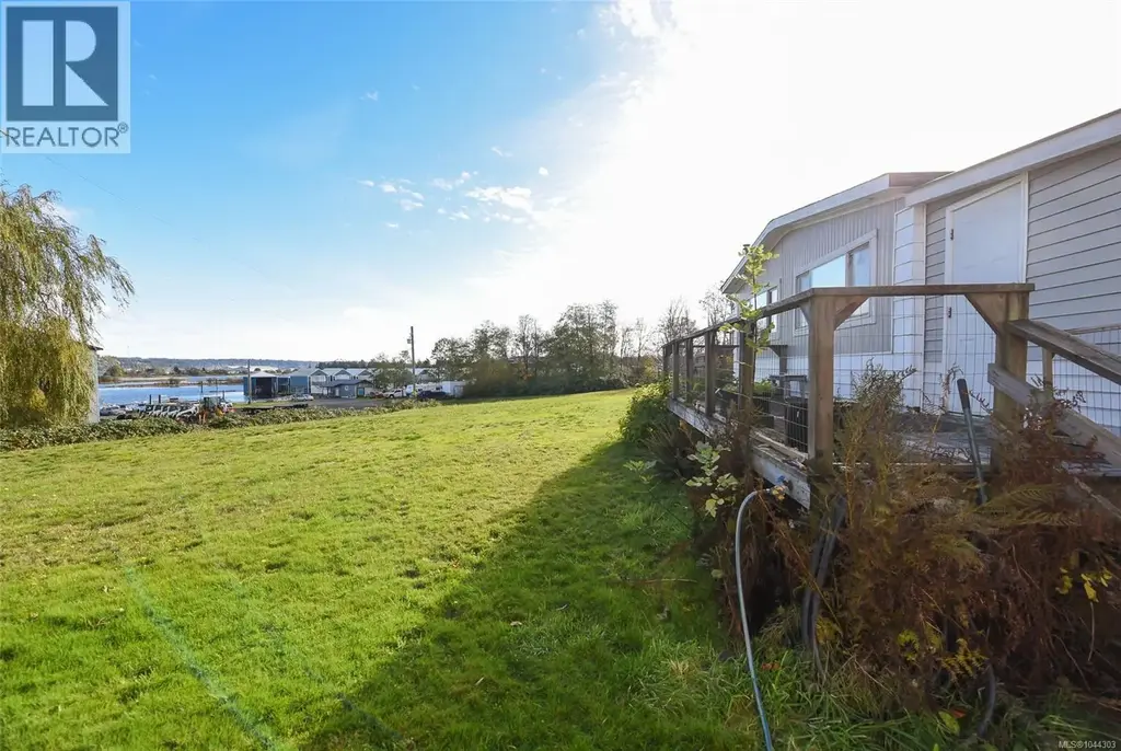 4 1451 Perkins Rd, Campbell River