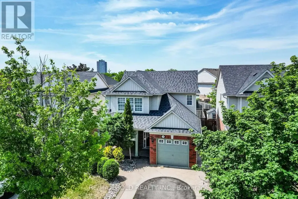 34 Worthington Avenue, Brampton (Fletcher's Meadow)