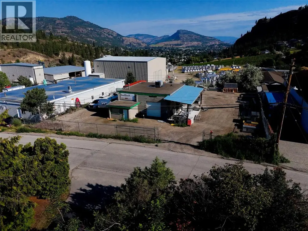 9716 Lenzi Street, Summerland