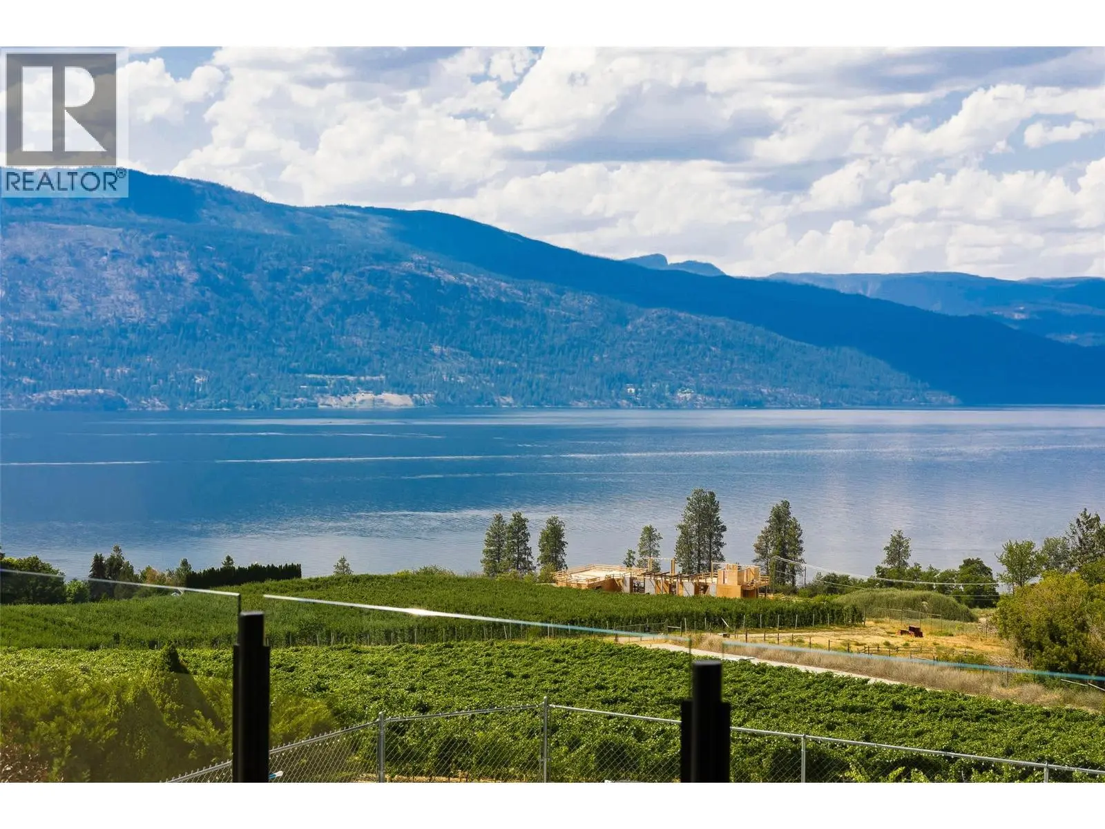1090 Camp Road. Lake Country, British Columbia
