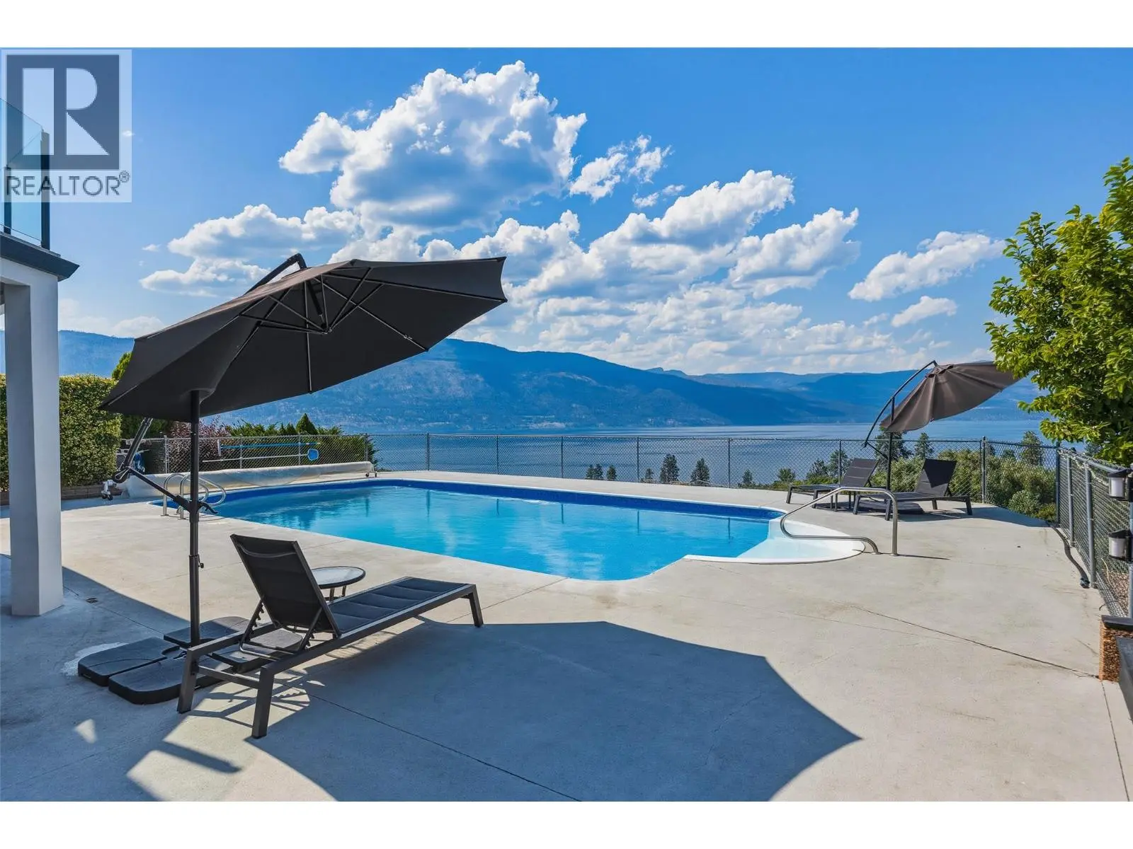 1090 Camp Road. Lake Country, British Columbia