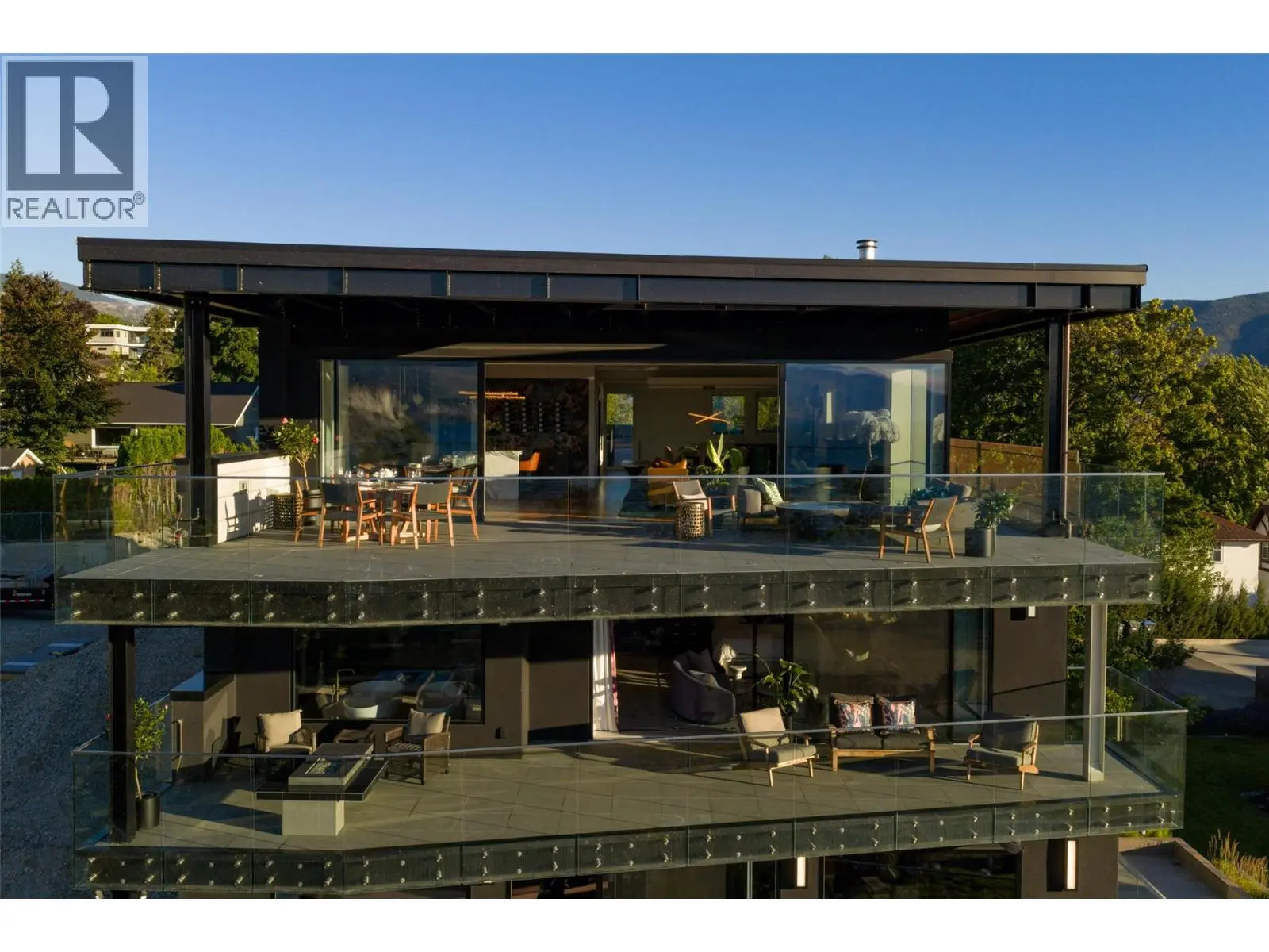 581 & 571 Vancouver Avenue. Penticton, British Columbia
