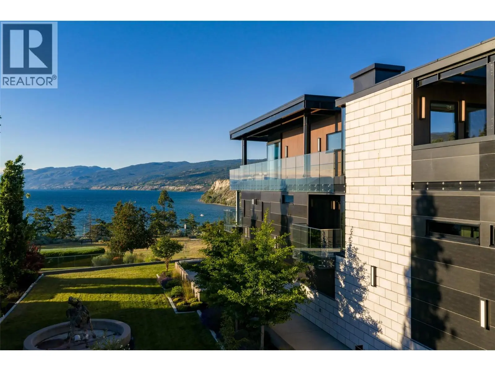 581 & 571 Vancouver Avenue. Penticton, British Columbia