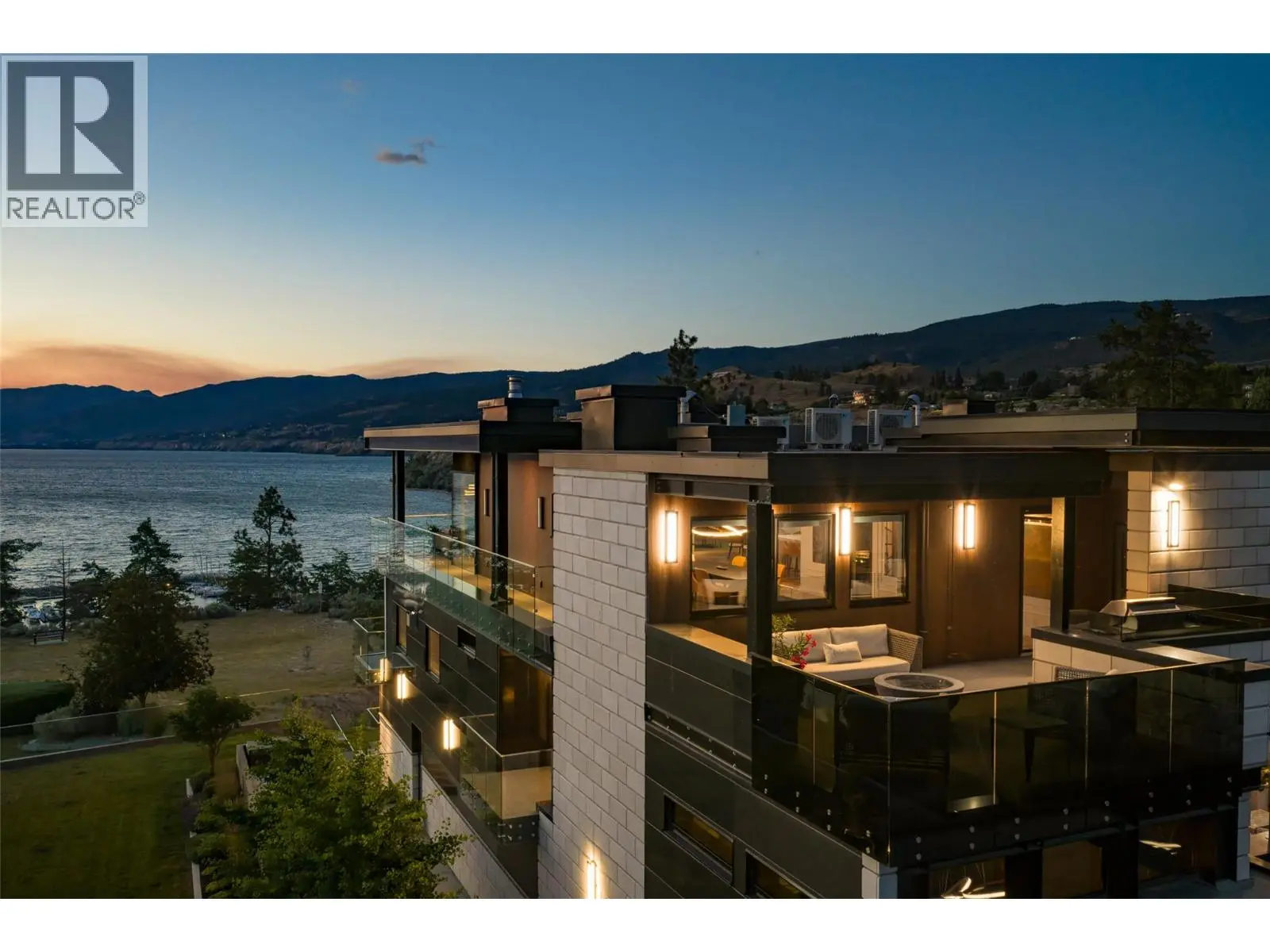 581 & 571 Vancouver Avenue. Penticton, British Columbia