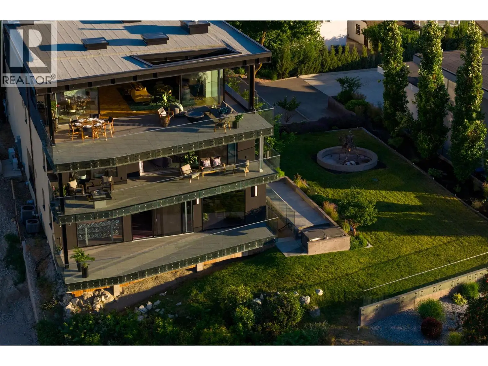 581 & 571 Vancouver Avenue. Penticton, British Columbia