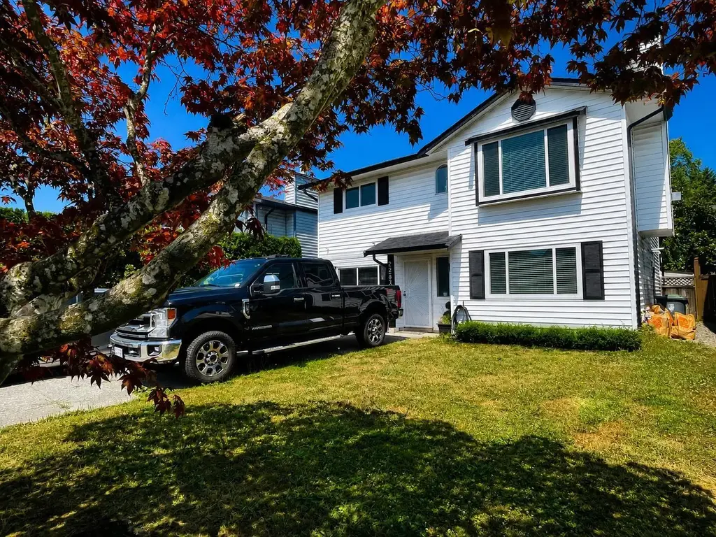 2283 Willoughby Court, Langley