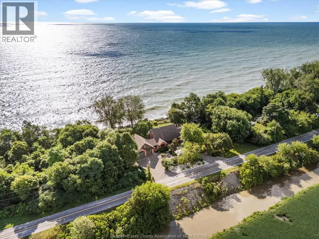 266 East Beach Road, Leamington