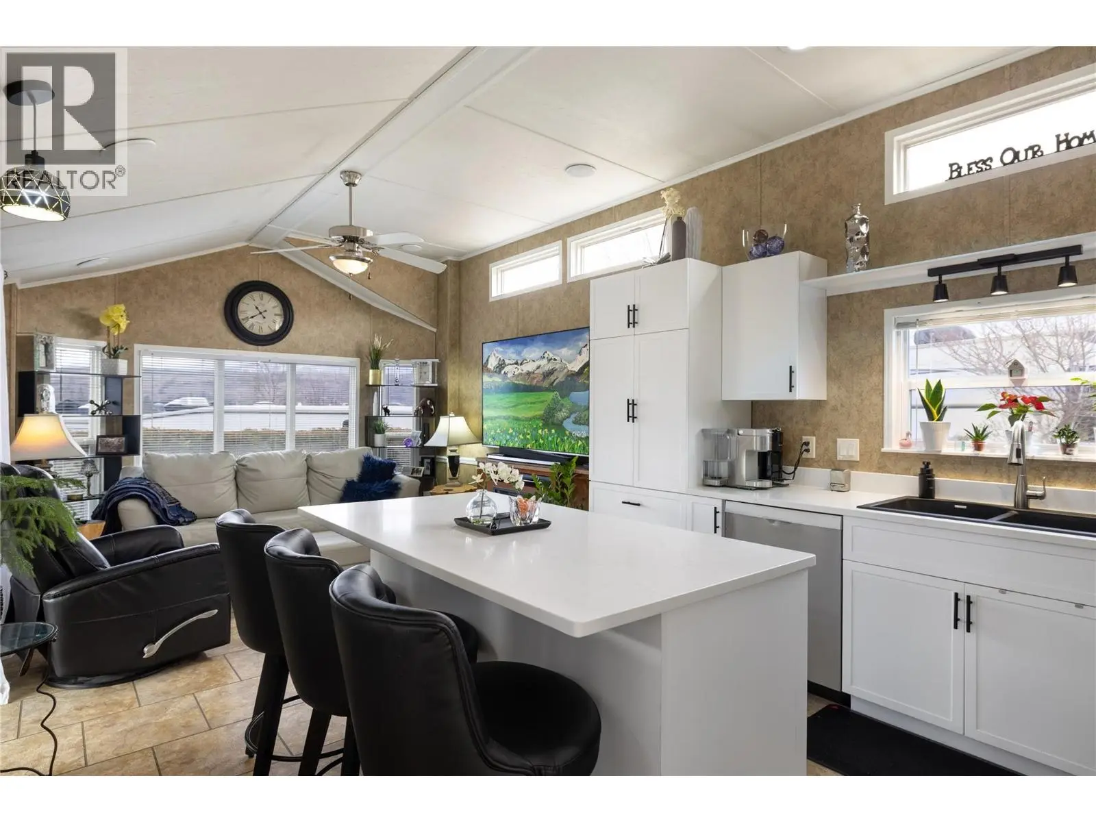 8000 Highland Road Unit# 33. Vernon, British Columbia