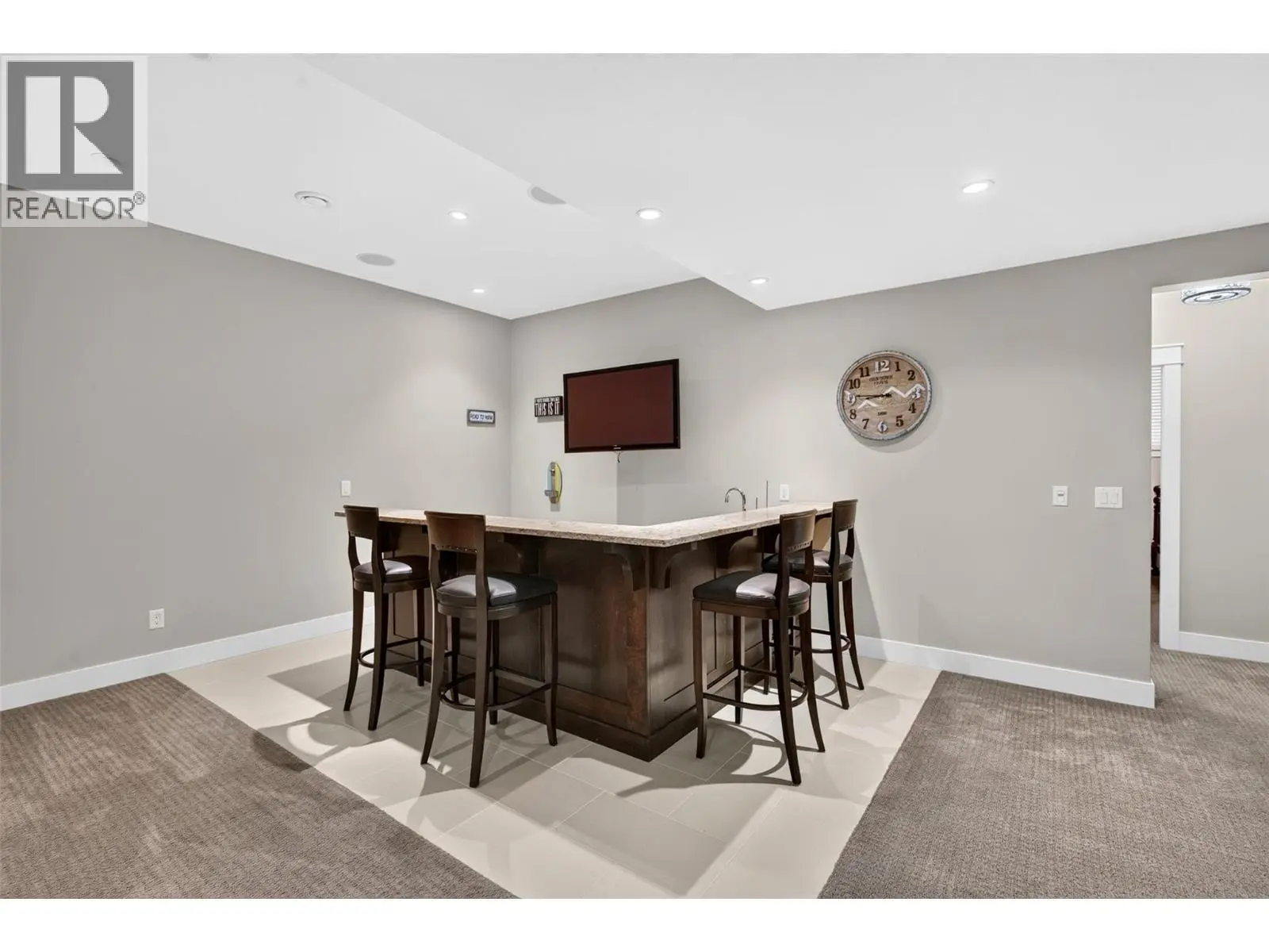 438 Farris Road. Kelowna, British Columbia
