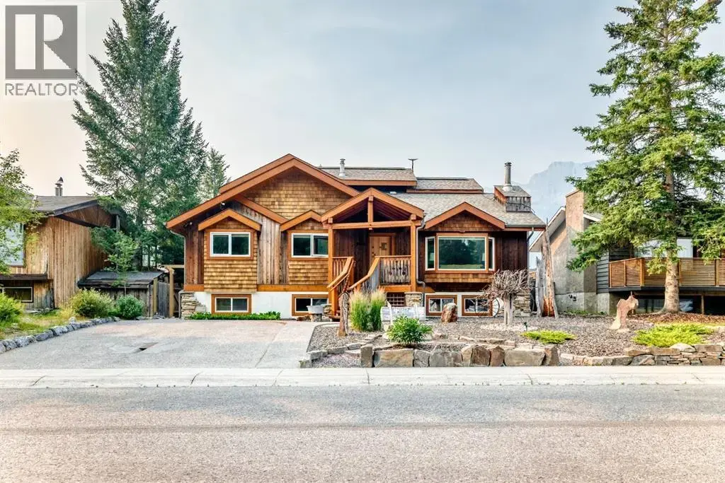 1009 15 Street, Canmore