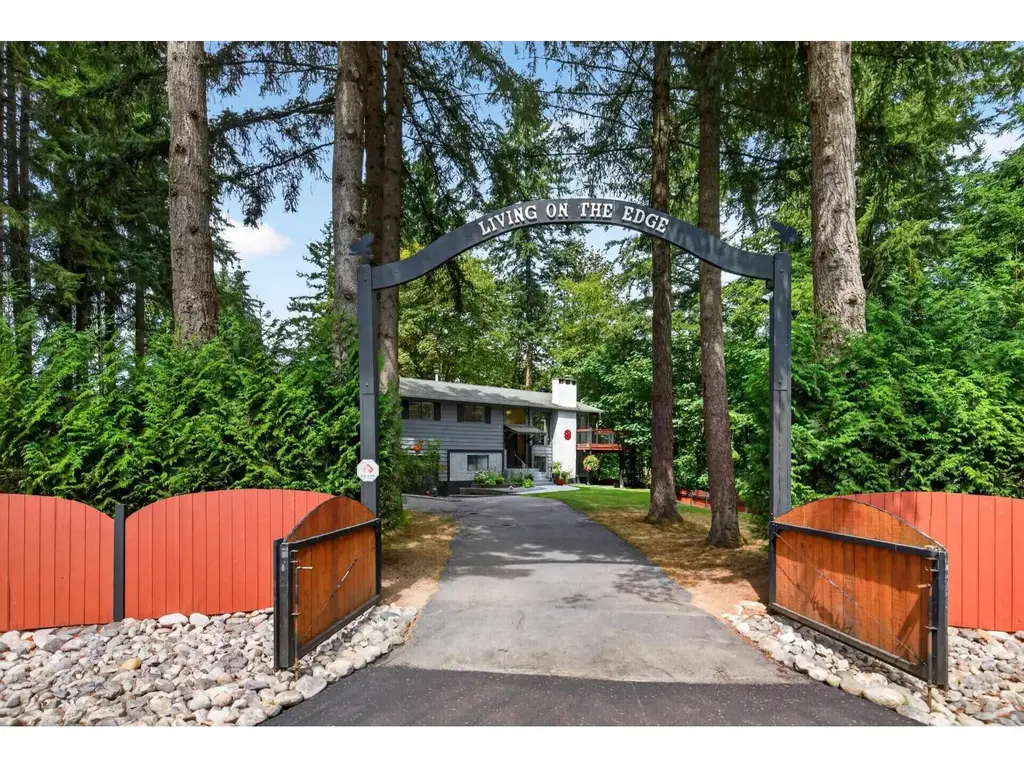 24299 55 Avenue, Langley