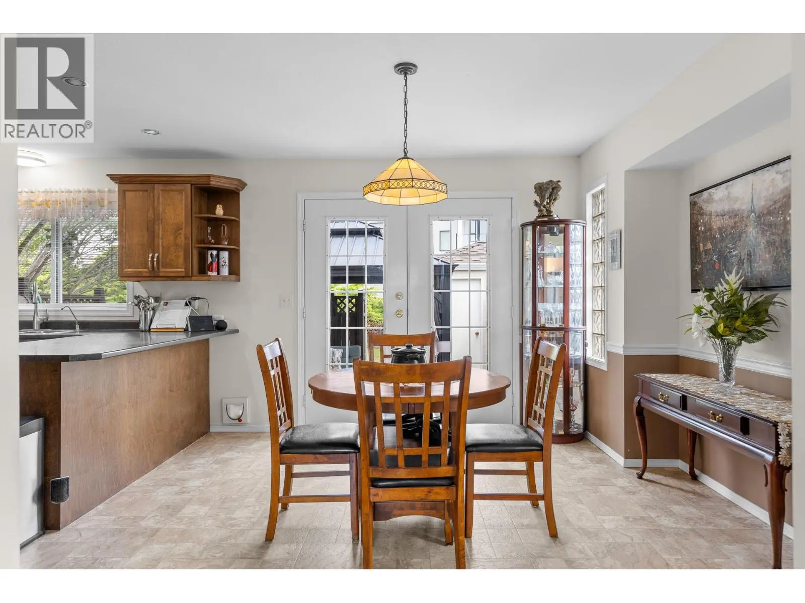 280 Cosens Court. Kelowna, British Columbia