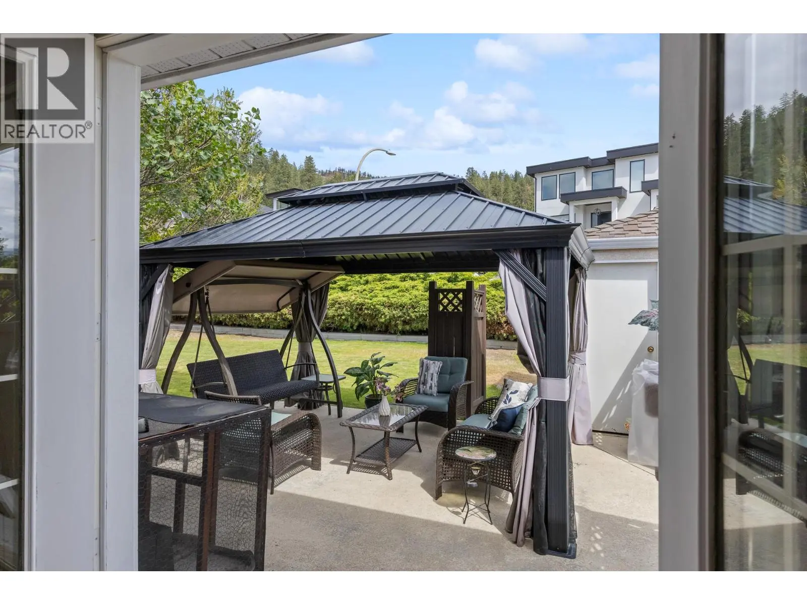 280 Cosens Court. Kelowna, British Columbia