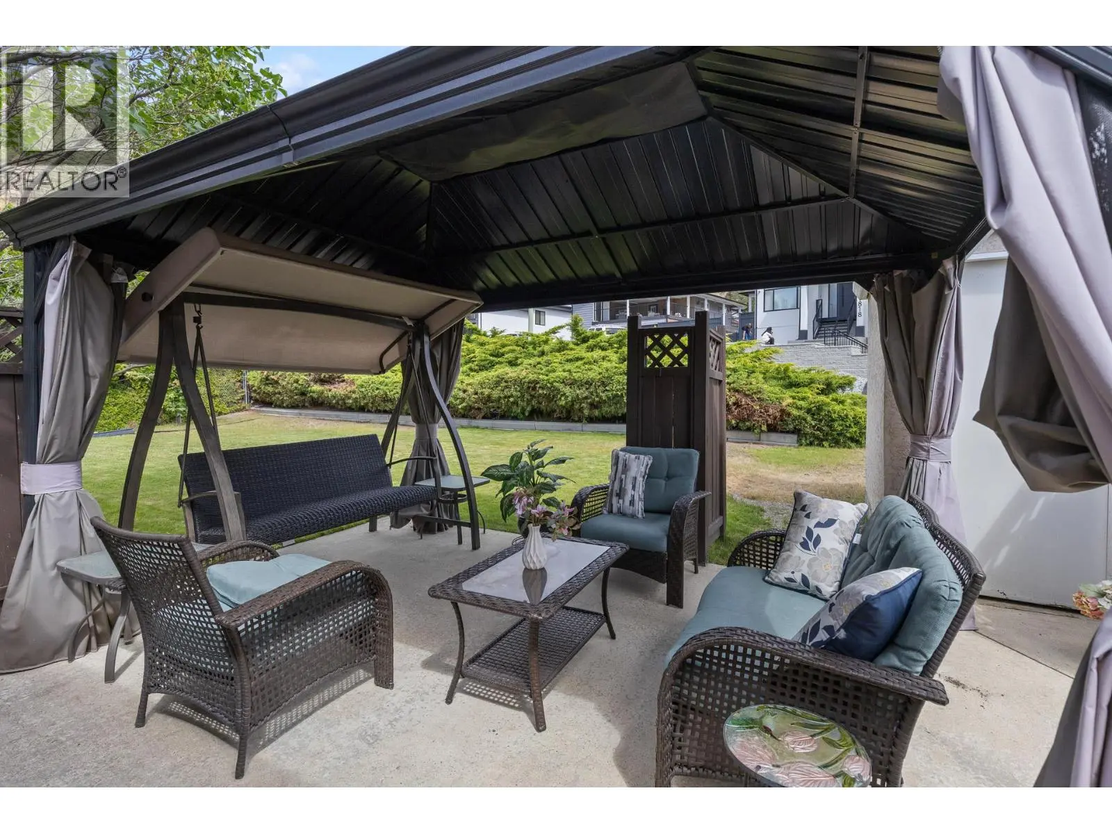 280 Cosens Court. Kelowna, British Columbia