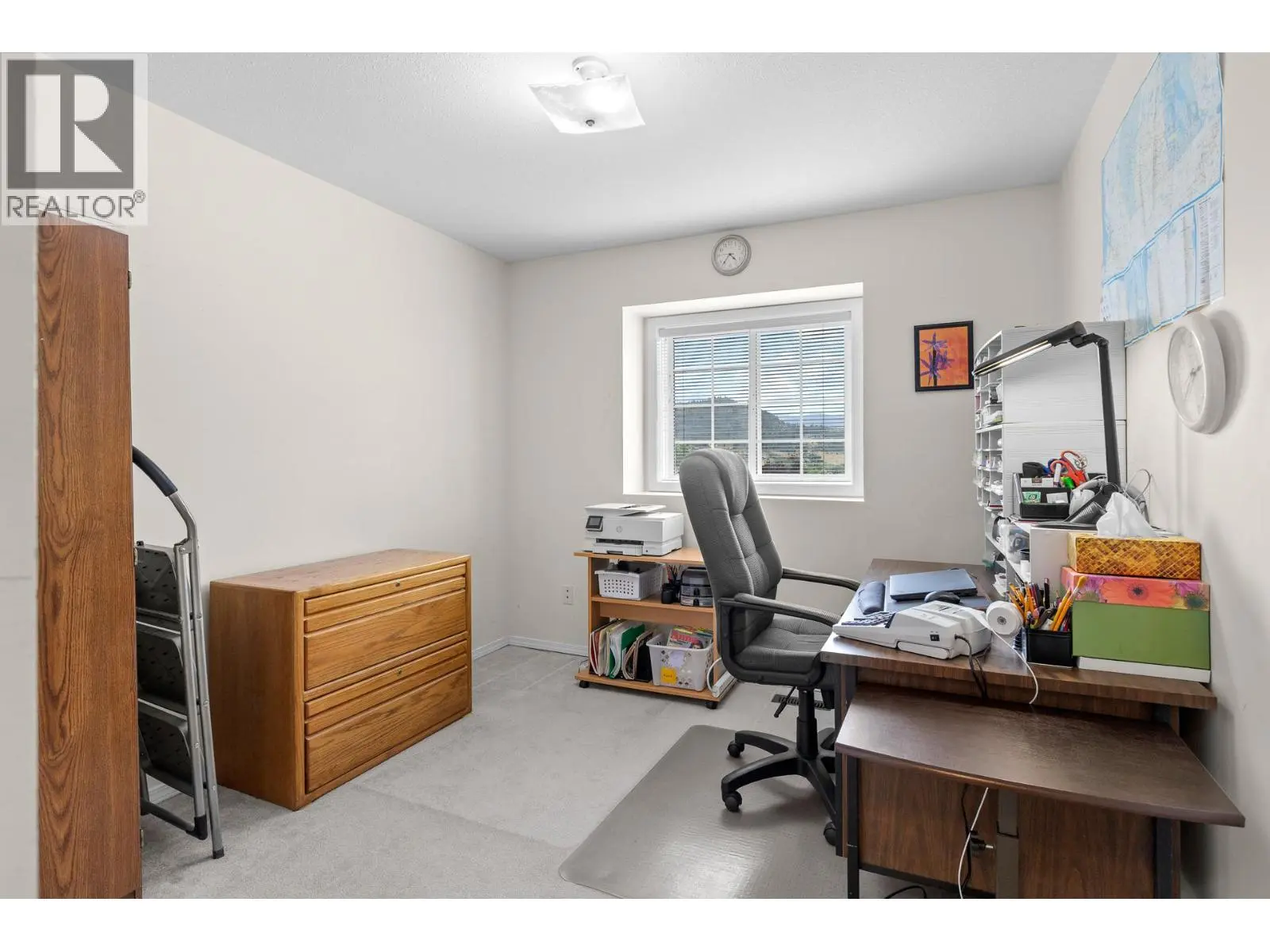 280 Cosens Court. Kelowna, British Columbia