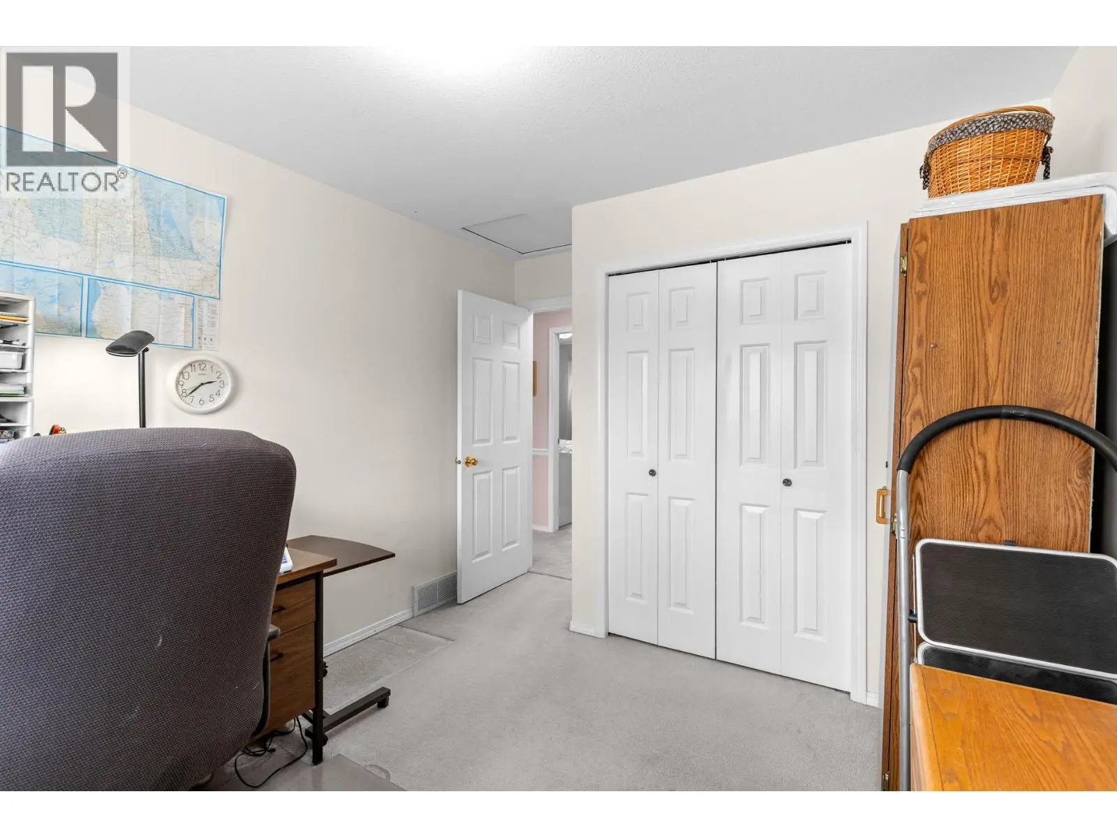 280 Cosens Court. Kelowna, British Columbia