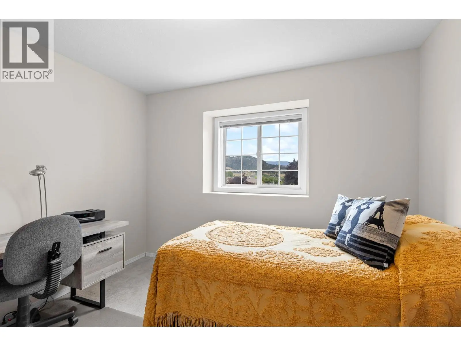 280 Cosens Court. Kelowna, British Columbia