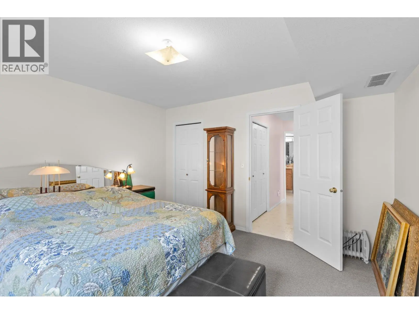 280 Cosens Court. Kelowna, British Columbia