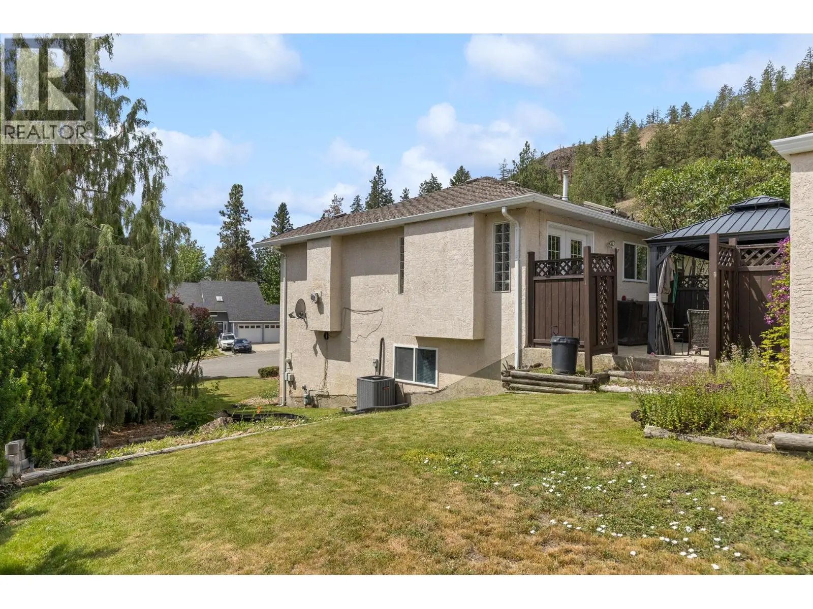 280 Cosens Court. Kelowna, British Columbia