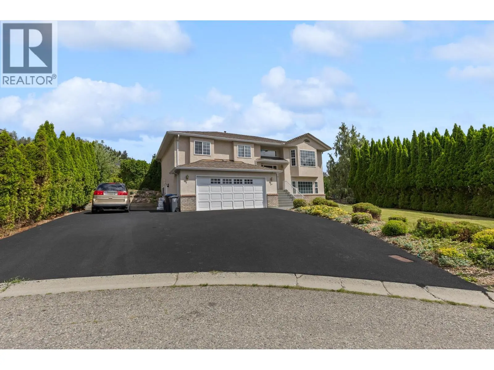 280 Cosens Court. Kelowna, British Columbia