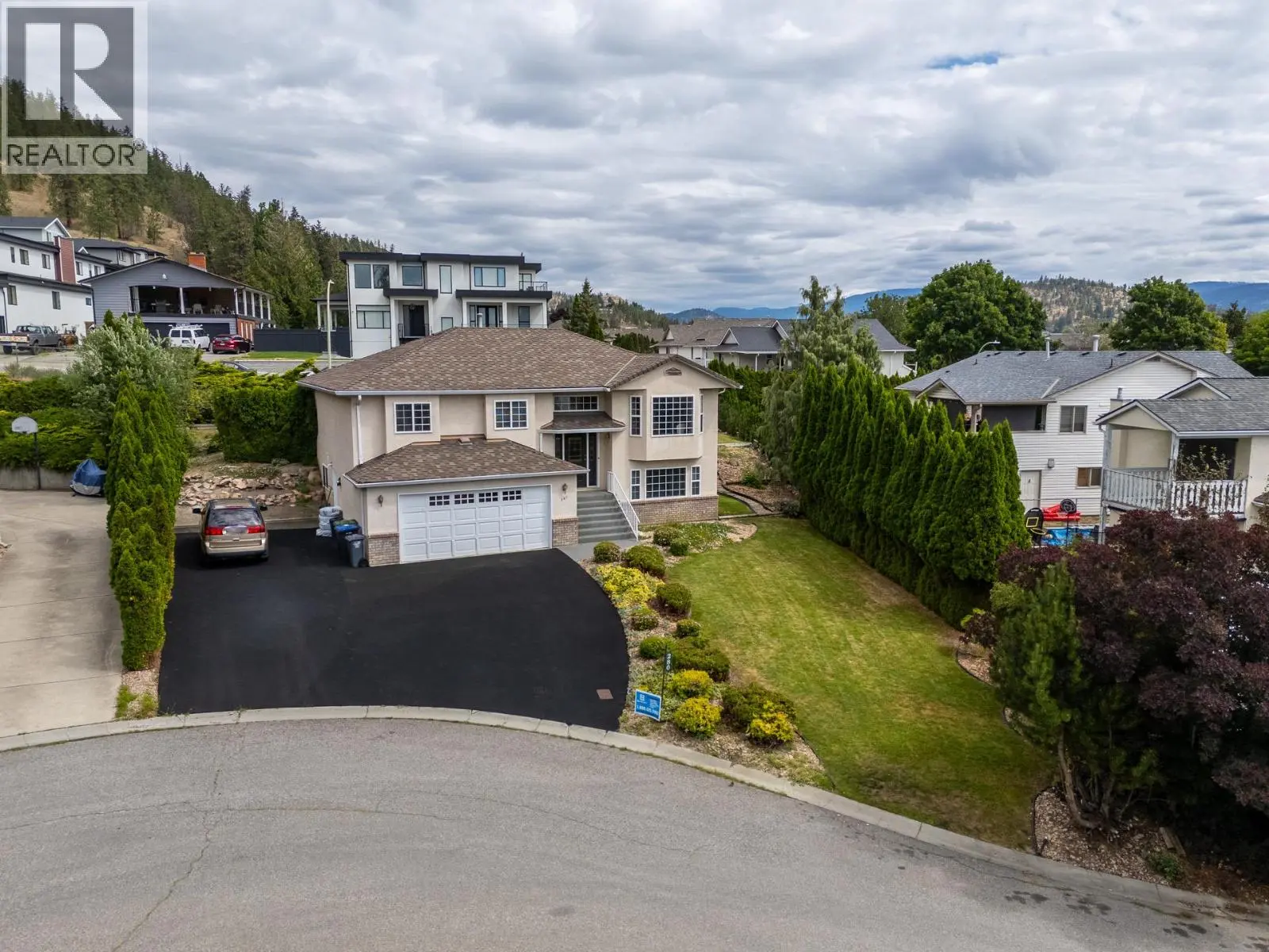280 Cosens Court. Kelowna, British Columbia