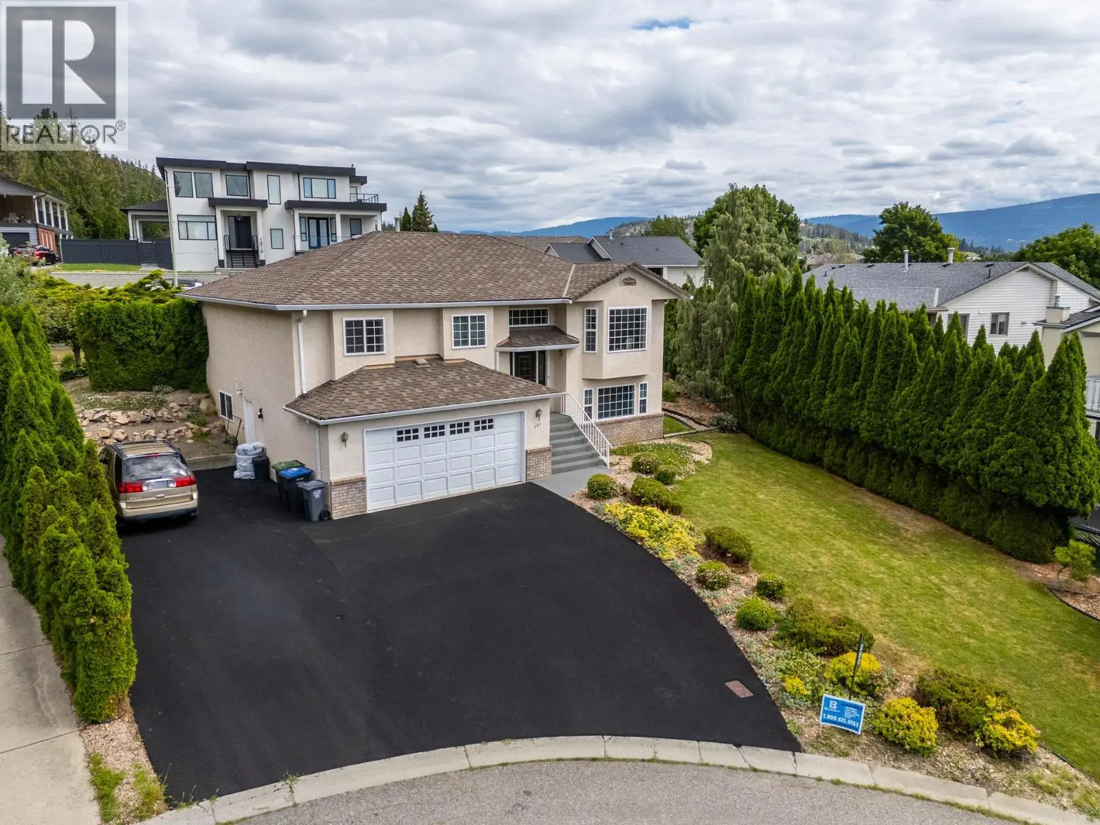 280 Cosens Court. Kelowna, British Columbia