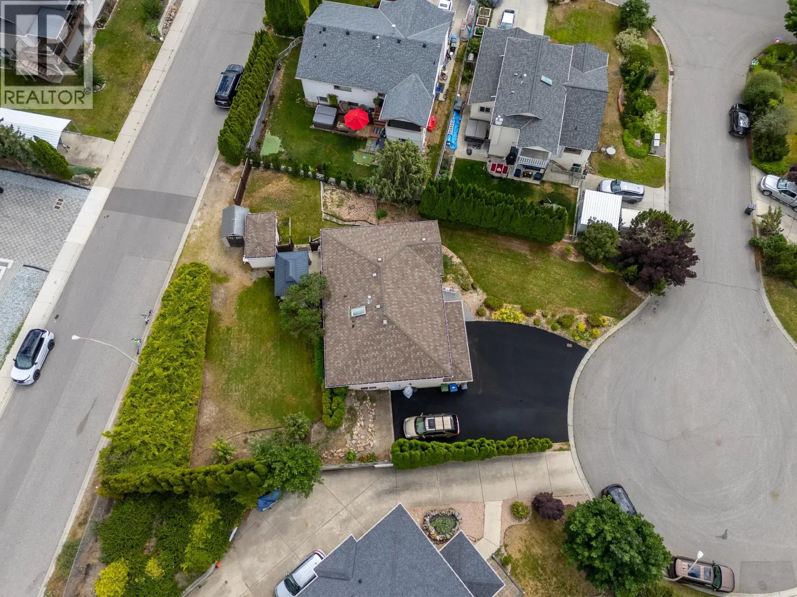 280 Cosens Court. Kelowna, British Columbia