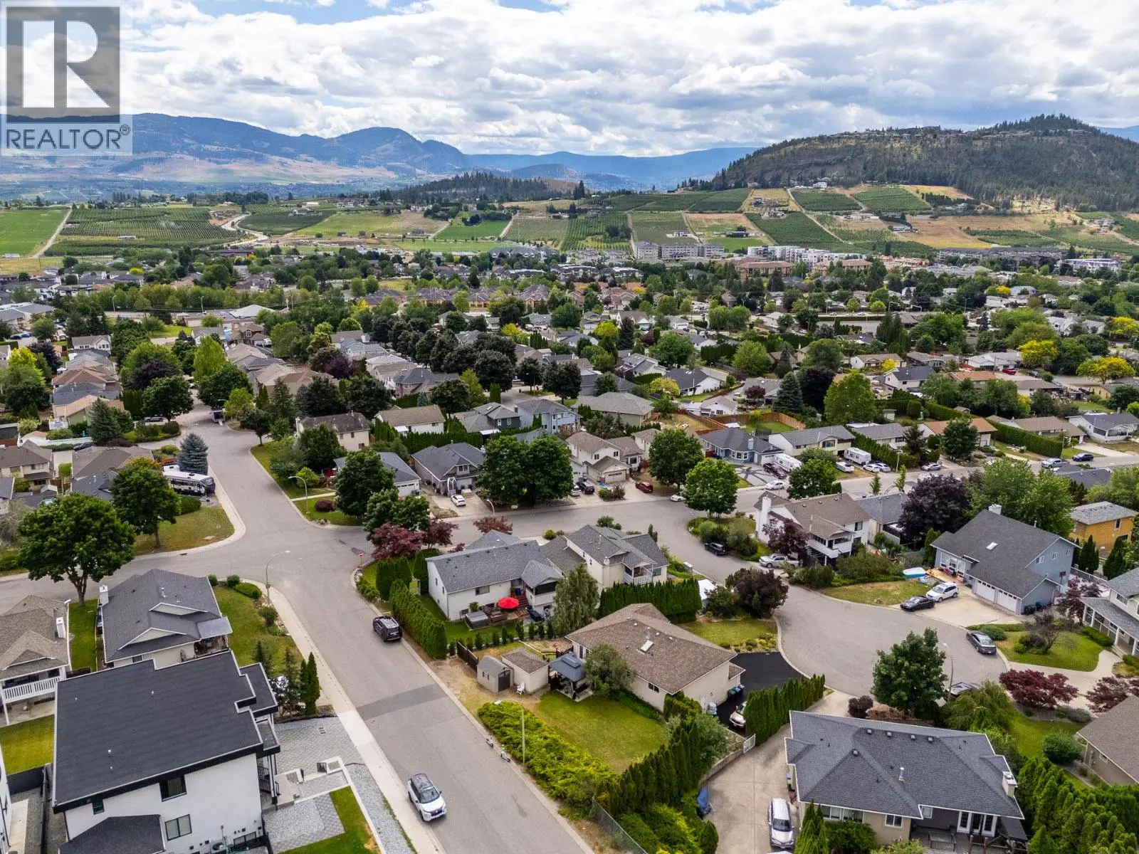 280 Cosens Court. Kelowna, British Columbia