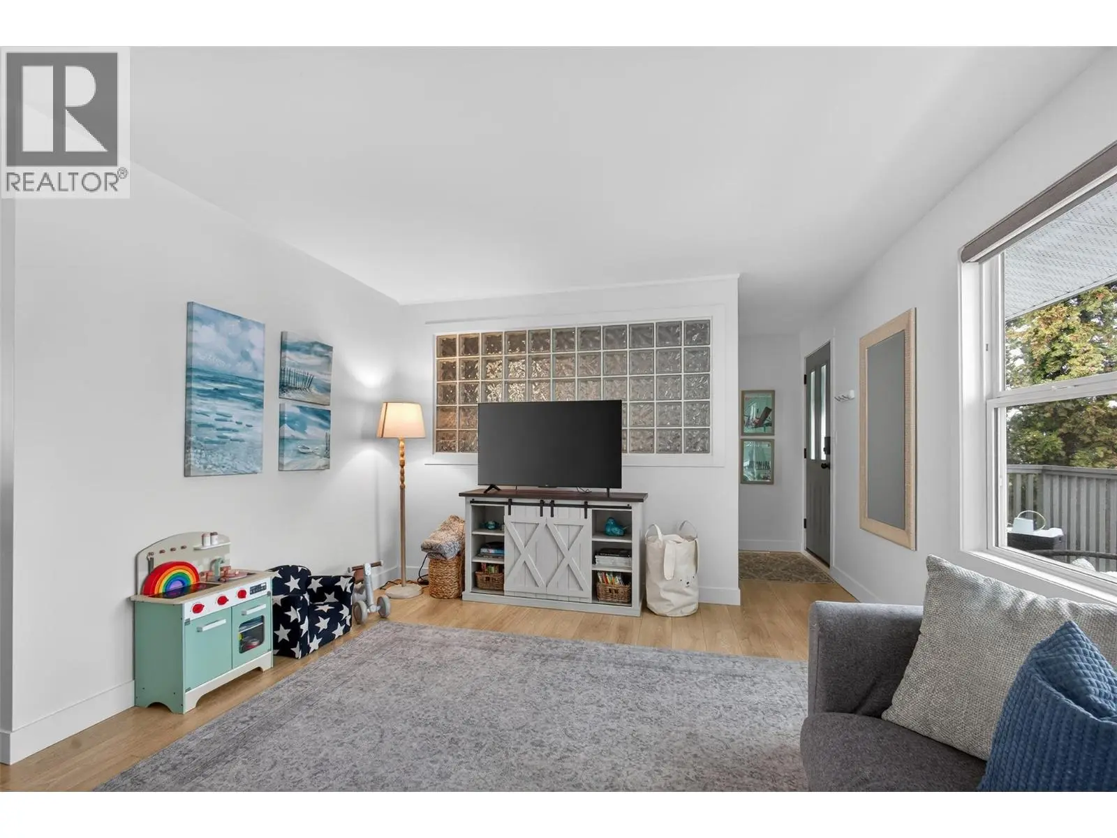 2490 Sexsmith Road. Kelowna, British Columbia