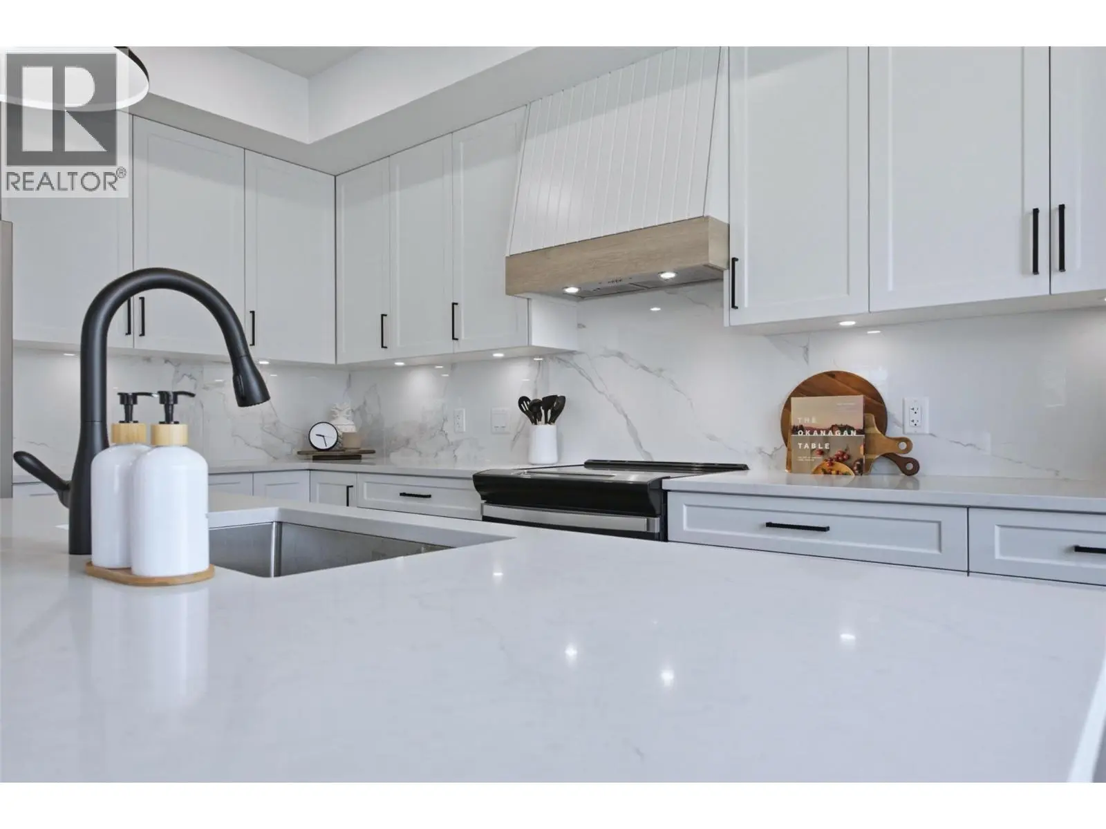 11565 Okanagan Centre Road E Unit# 8. Lake Country, British Columbia