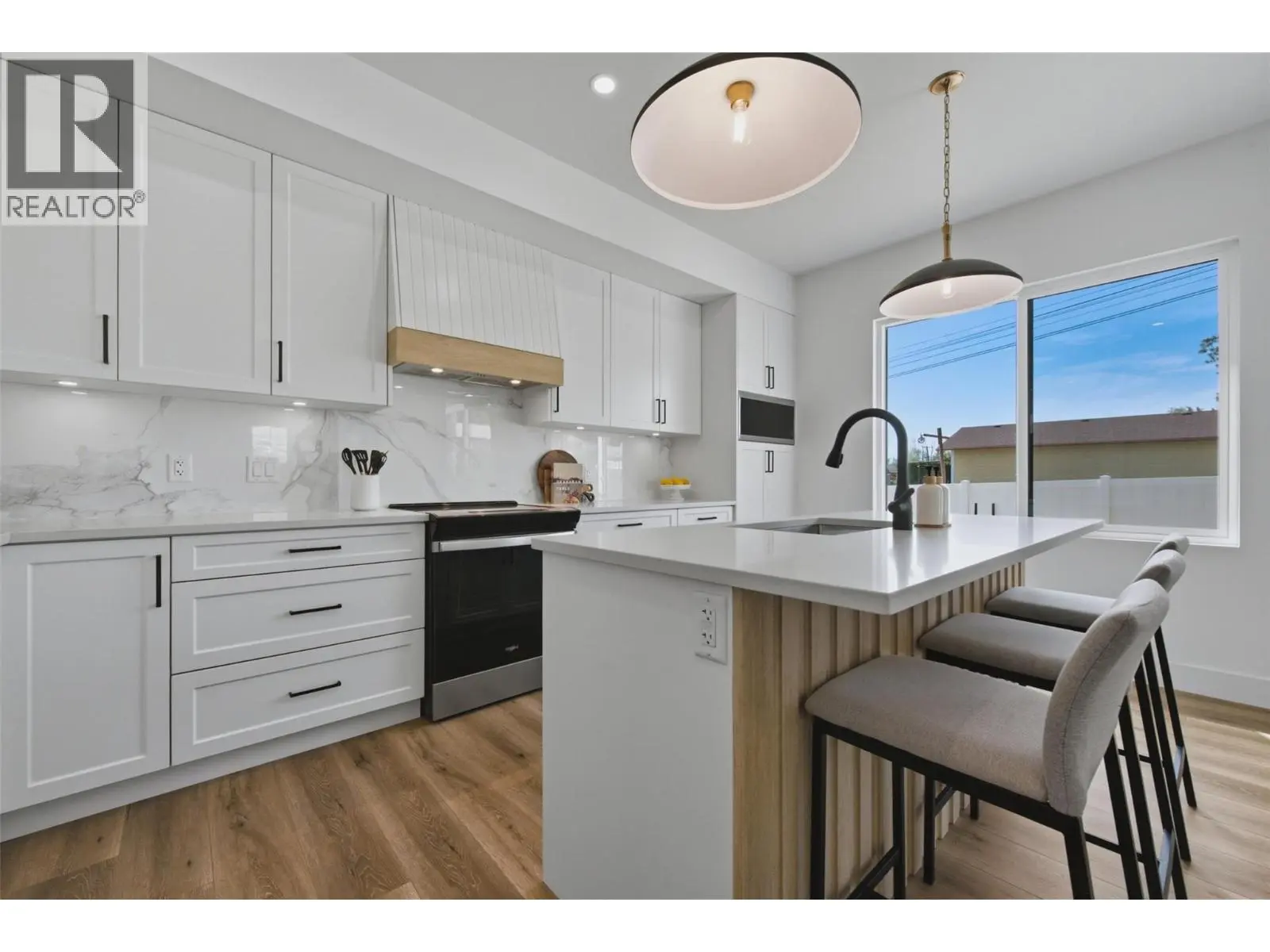 11565 Okanagan Centre Road E Unit# 8. Lake Country, British Columbia