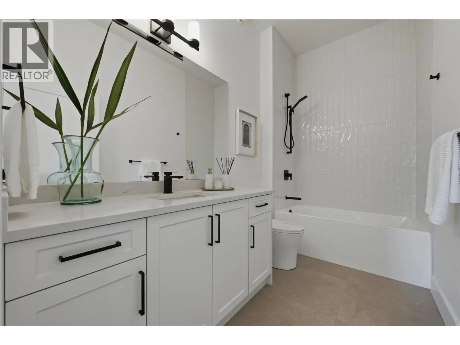 11565 Okanagan Centre Road E Unit# 8. Lake Country, British Columbia