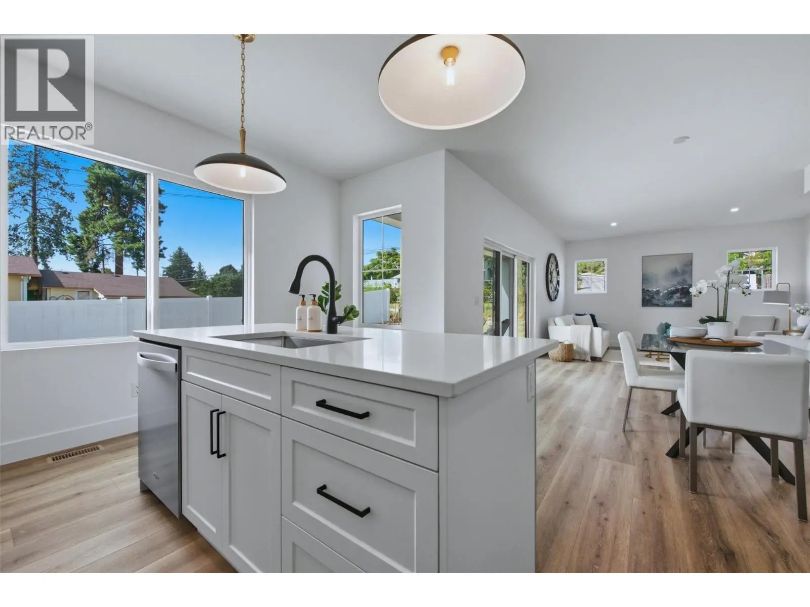 11565 Okanagan Centre Road E Unit# 8. Lake Country, British Columbia