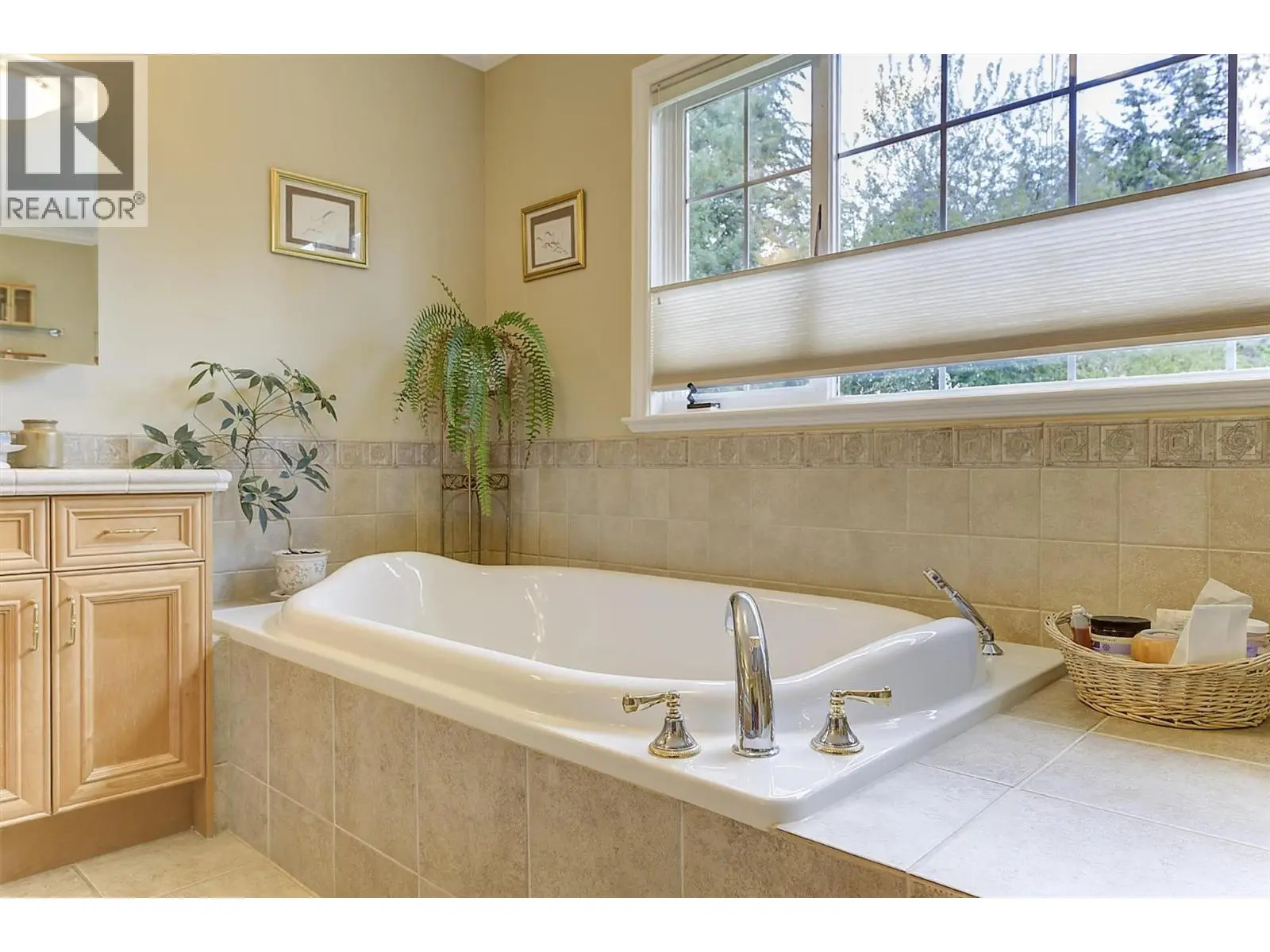4299 Hobson Road. Kelowna, British Columbia