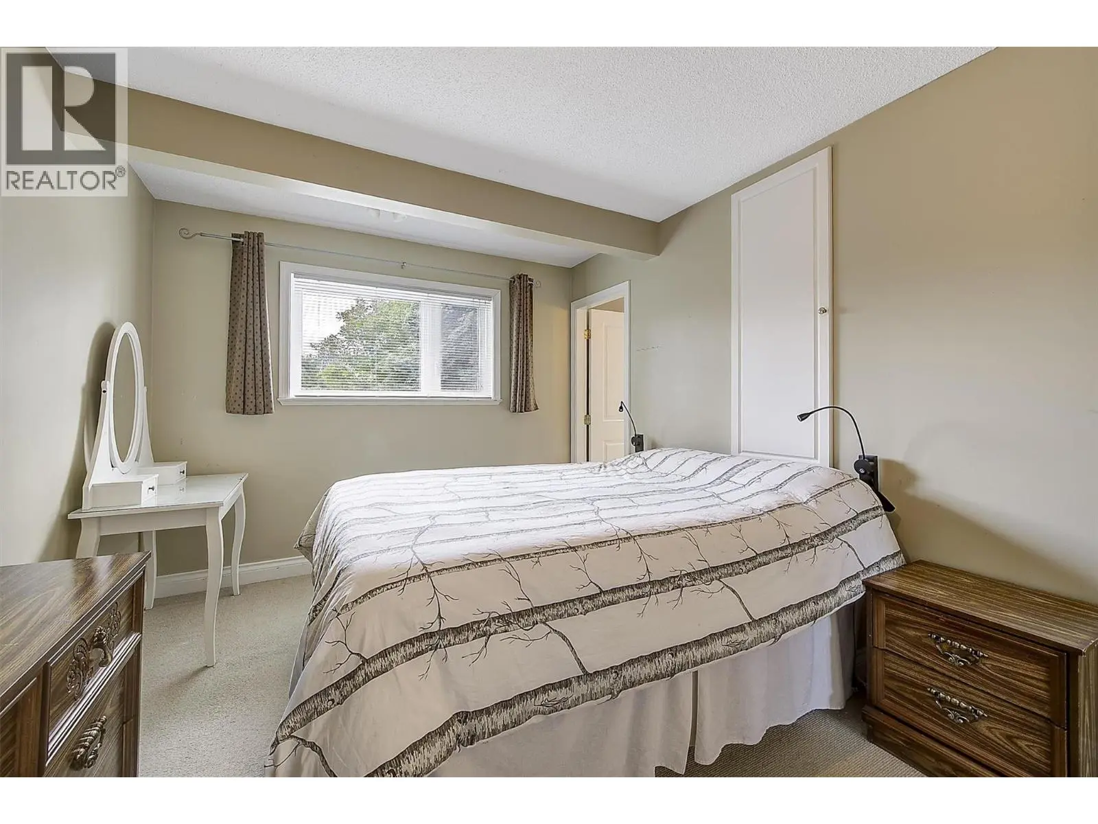 4299 Hobson Road. Kelowna, British Columbia
