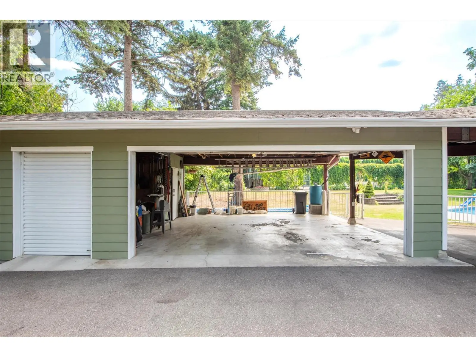 4299 Hobson Road. Kelowna, British Columbia