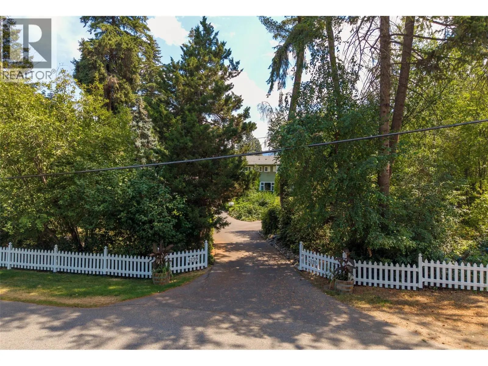 4299 Hobson Road. Kelowna, British Columbia