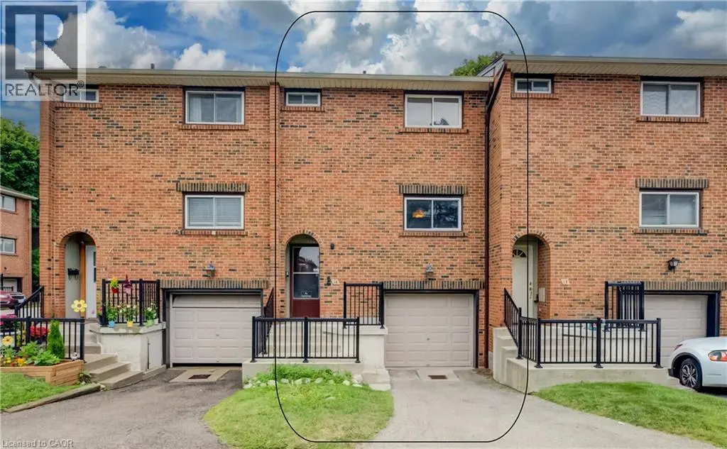 201 Silvercreek Pathway N Unit# 14, Guelph