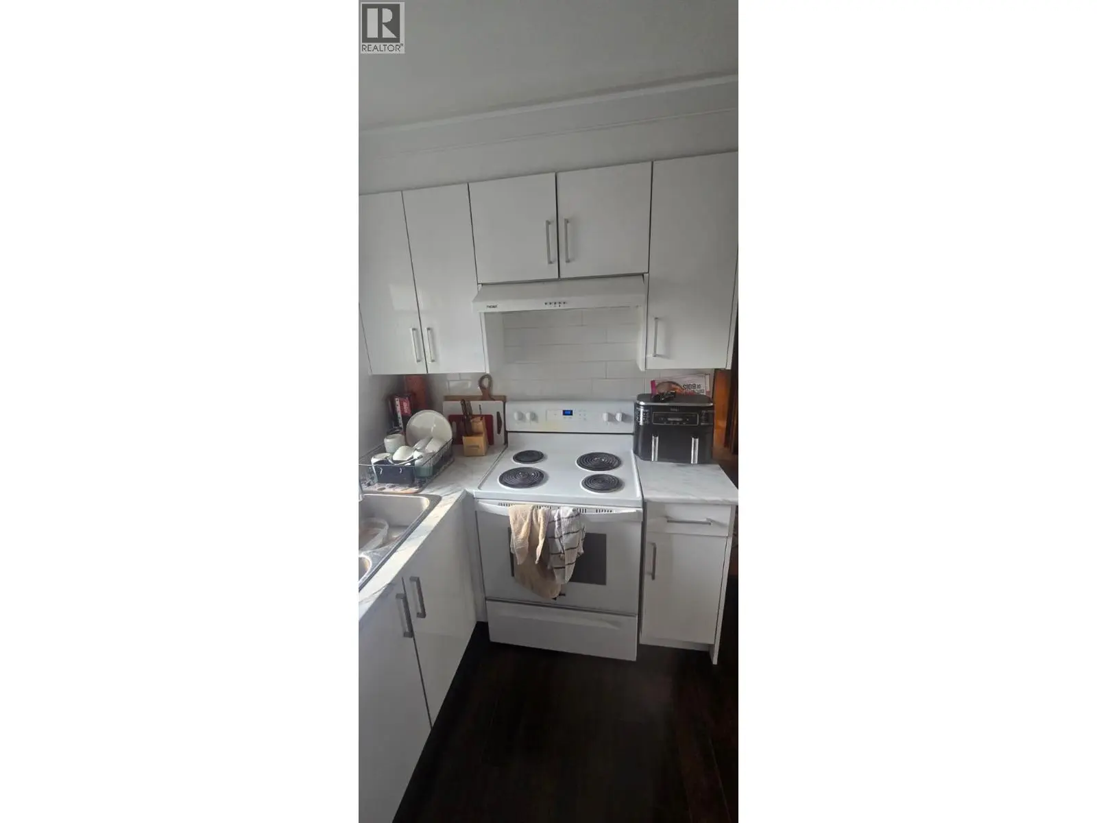 2038 Richter Street. Kelowna, British Columbia