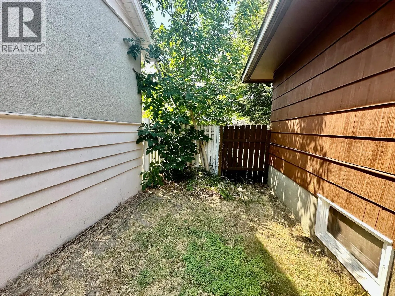 2038 Richter Street. Kelowna, British Columbia